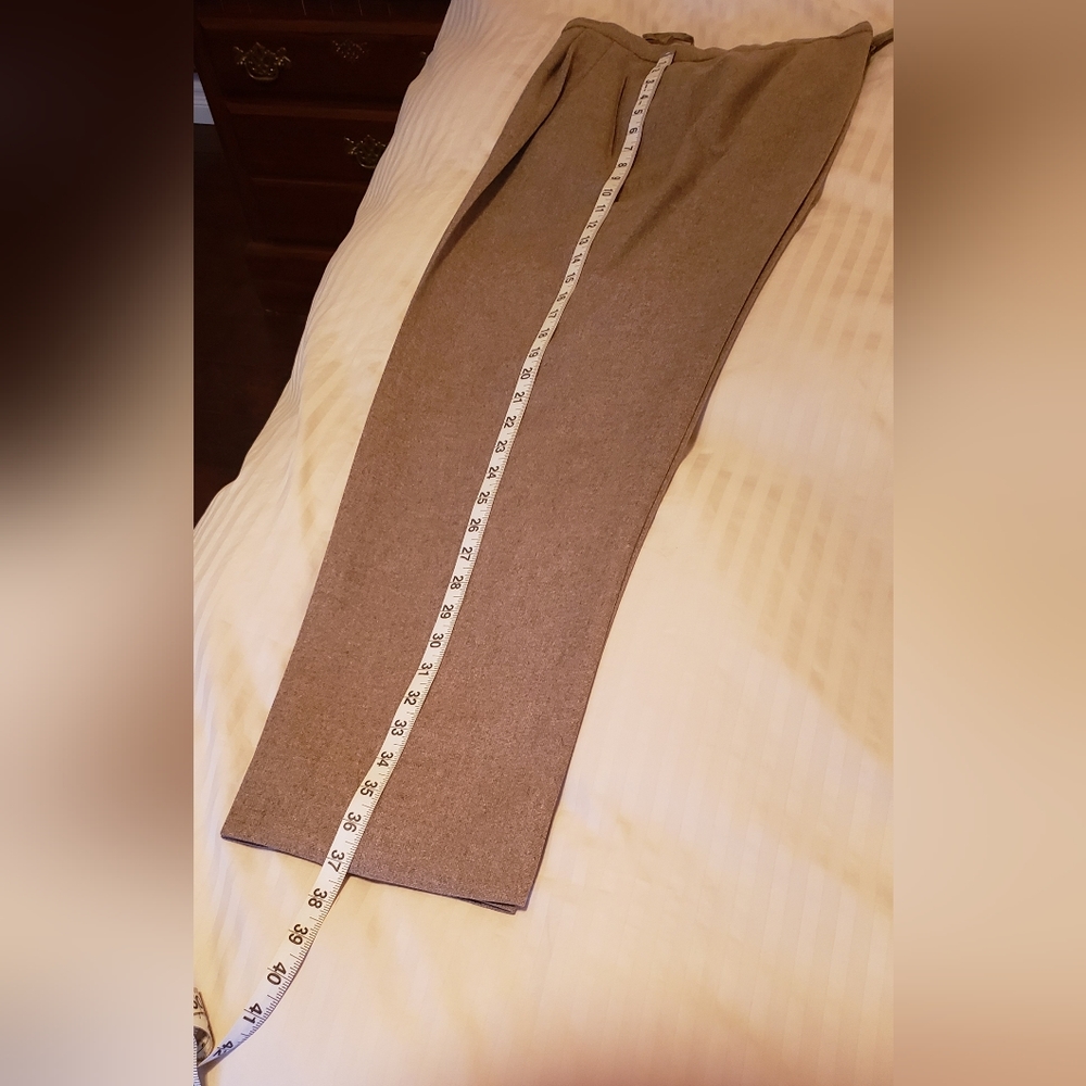 *PRICE DROP* Donna Karan CASHMERE 2 pc jacket and pants 10/M - Picture 8 of 16